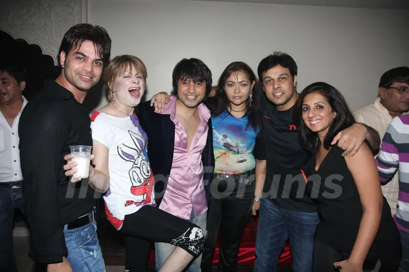 Sachin Sharma, Munisha Khatwani, Bobby Darling grace Kapil Sharma's Birthday Bash