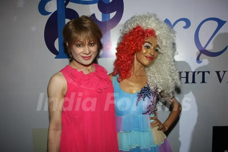 Bobby Darling grace Rohit Verma's birthday bash with fashion show 'Hare' at Novotel