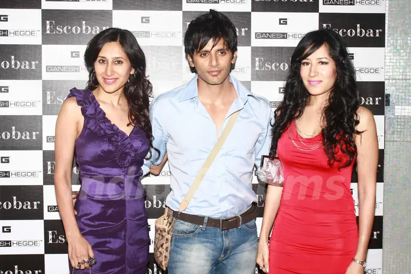 Teejay and Karan Vir Bohra grace Ganesh Hegde's birthday bash at Escobar