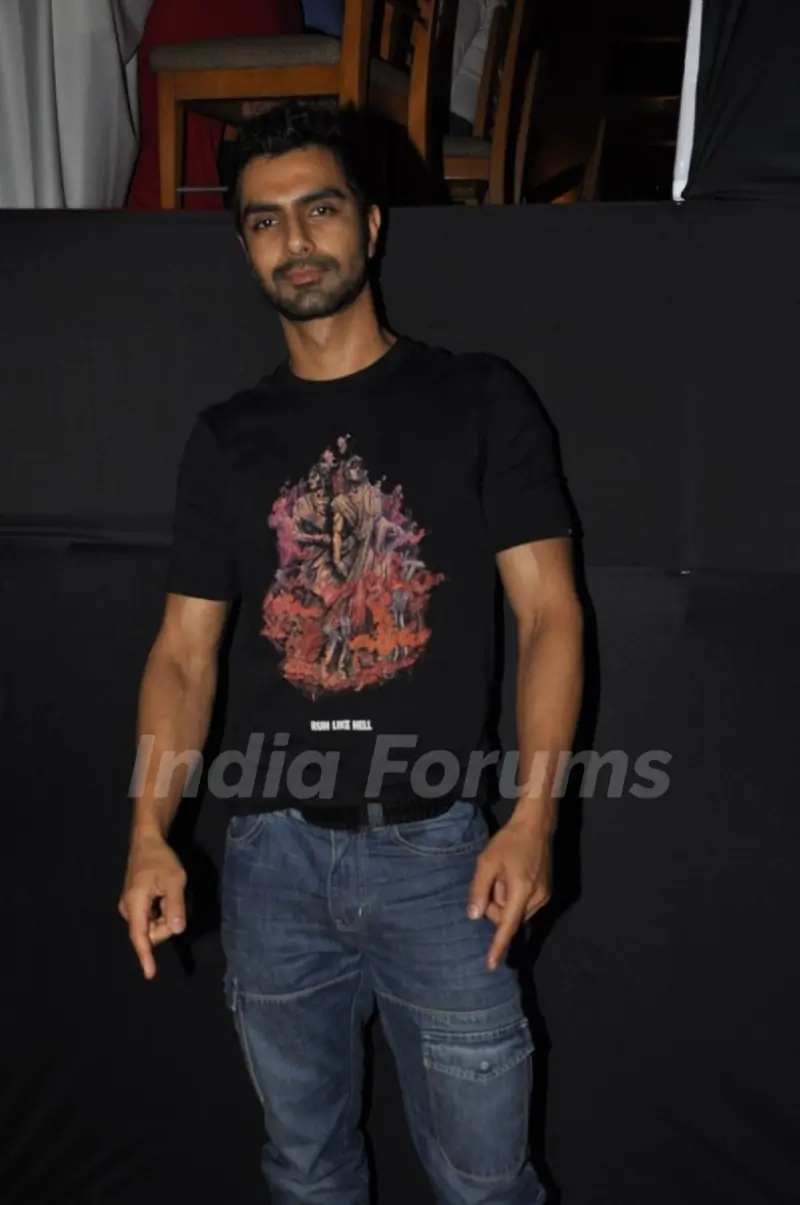 Ashmit Patel judge Ms.Fit & Fab 2011 by Gold’s Gym at Hotel Sun N Sand in Juhu, Mumbai