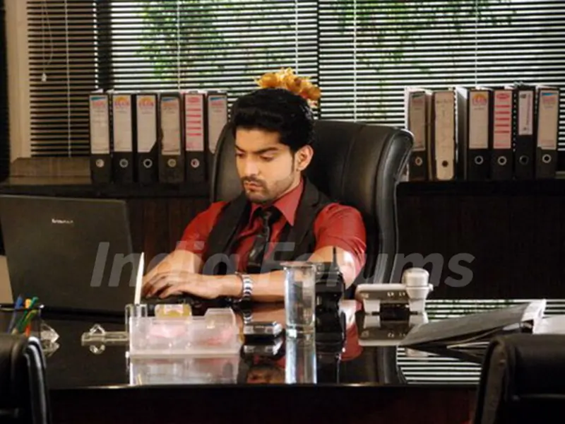 Gurmeet as Maan Singh Khurana