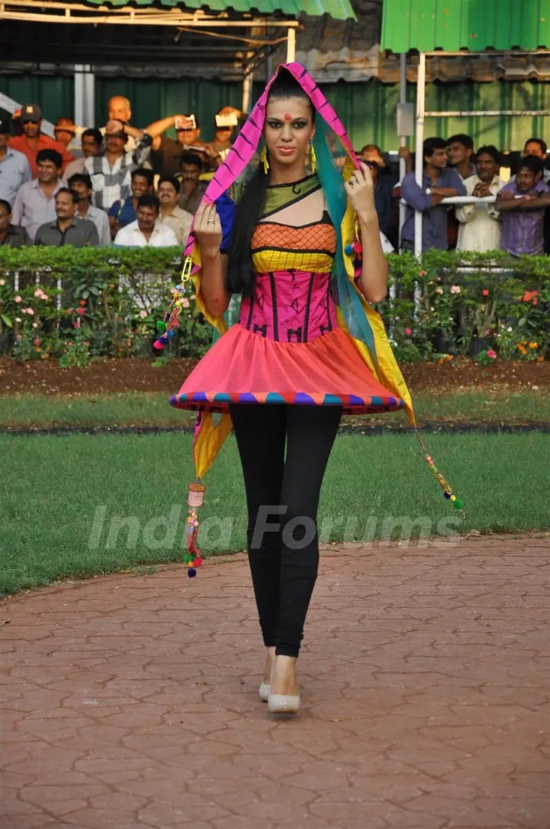 Model at Gitanjali Juvenile Million Race at Mahalaxmi Race Course in Mumbai