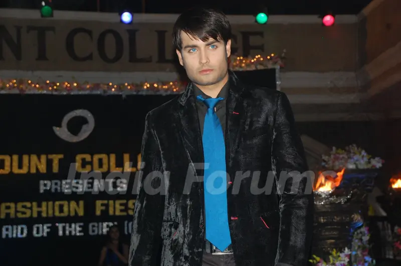 Vivian Dsena