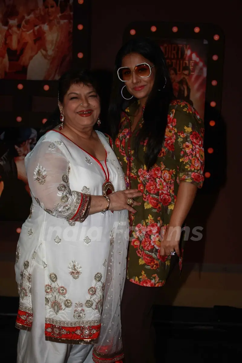 Vidya Balan with Saroj Khan on the sets of Nachle Ve