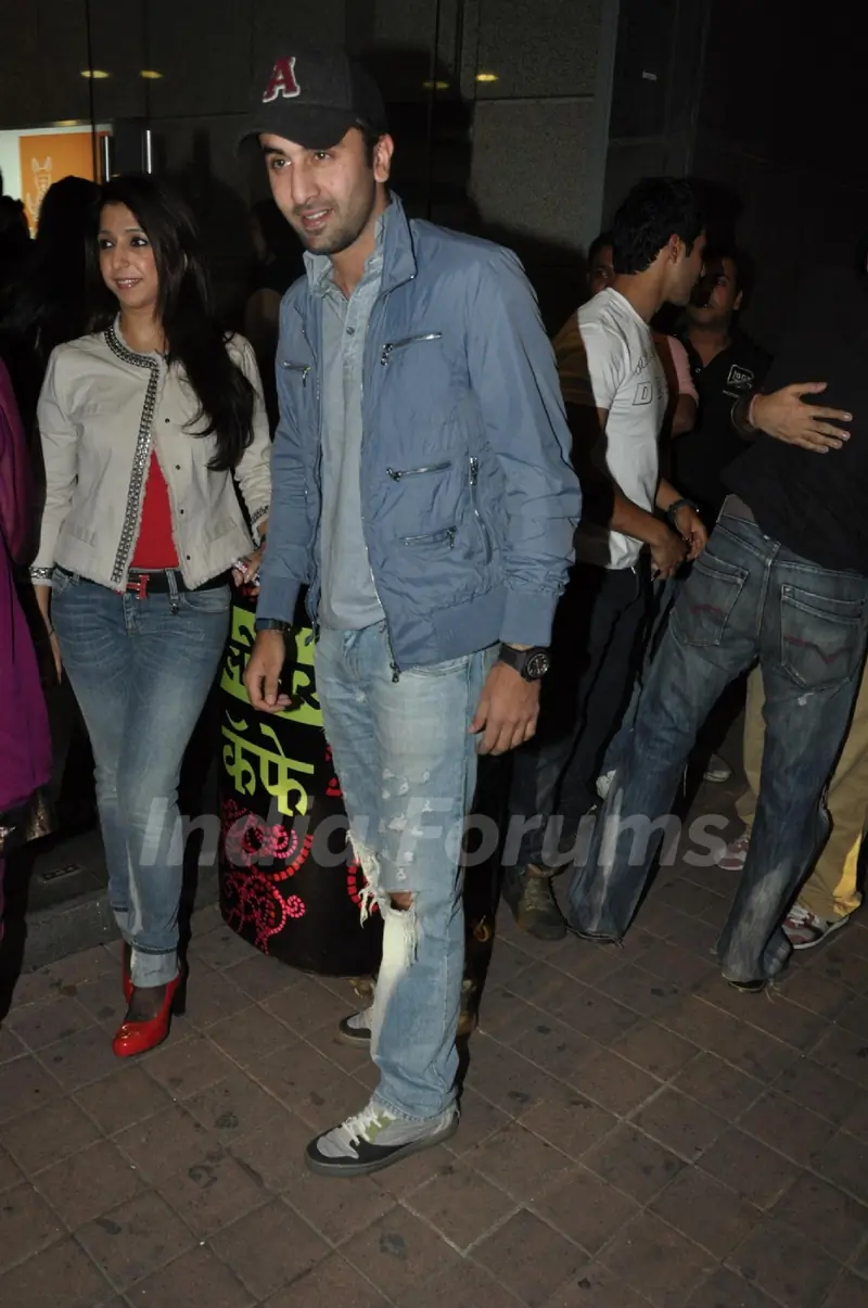 Ranbir Kapoor grace screening of film 'Desi Boyz'
