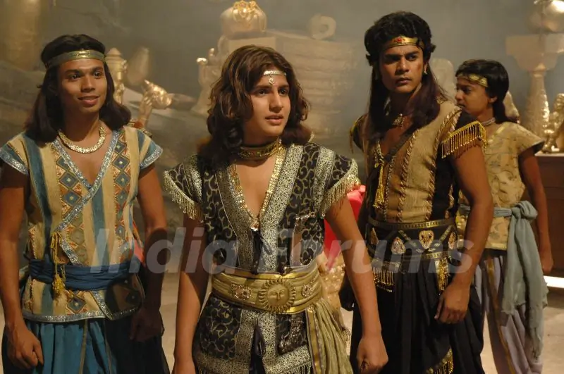 Prithvi & Friends During Khazane Ke Khoj