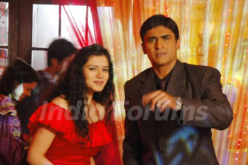 Still image from Dill Mill Gayye