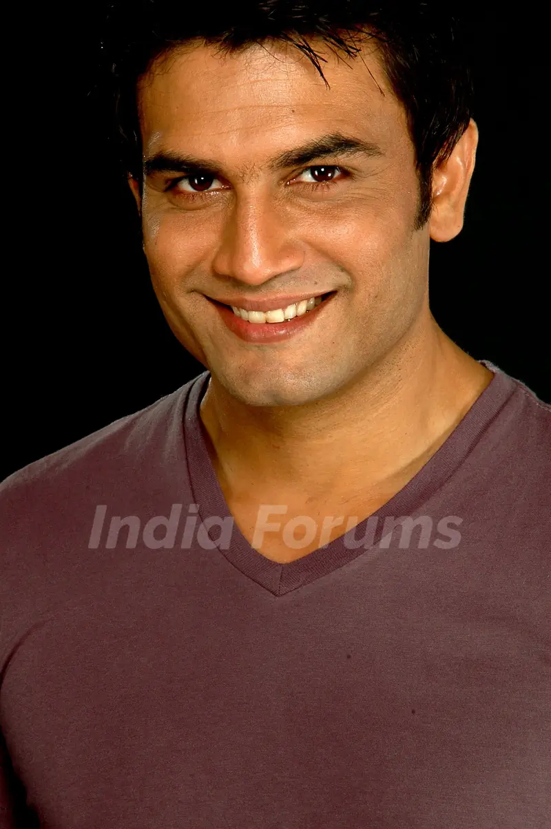 Sharad Kelkar