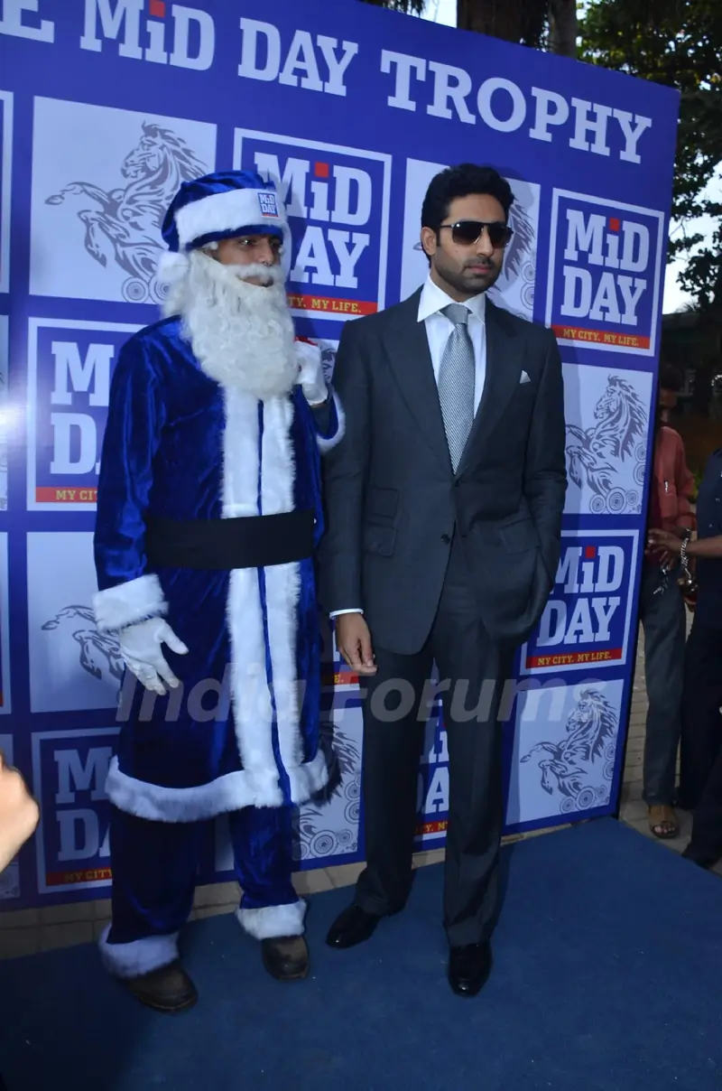 Abhishek Bachchan at Mid-Day Race in RWITC, Mahalaxmi
