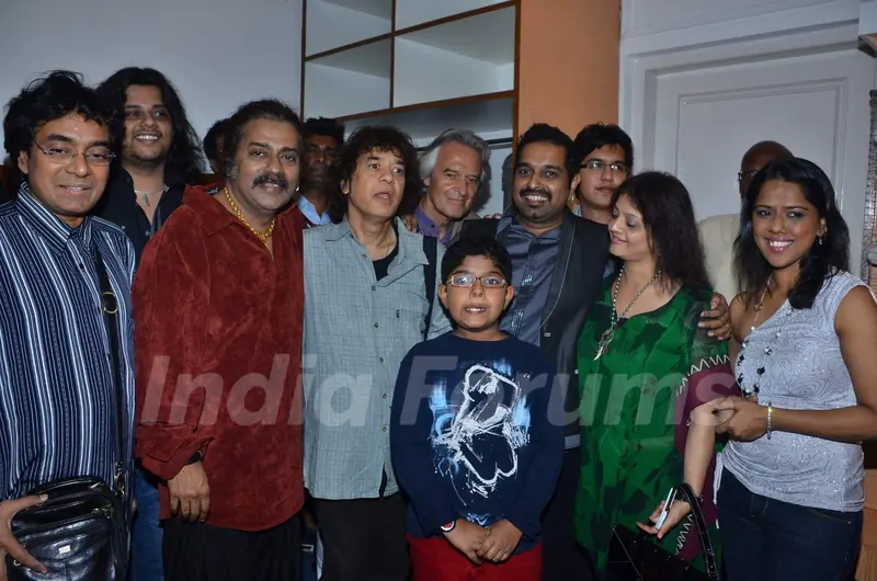 Shankar Mahadevan, Hariharan and Mahalakshmi Iyer performing live ‘King in Concert’ in Mumbai