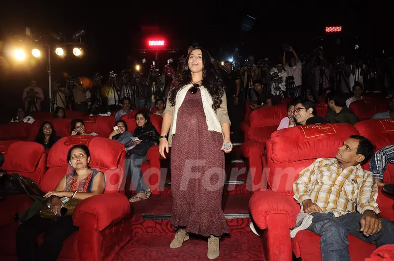 Vidya Balan promotes 'Kahaani' at PVR in Mumbai
