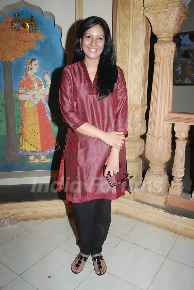 Sonali Verma on the sets of 'Ye Rishta Kya Kehlata Hai' on completion of 800 episodes & 3 Years