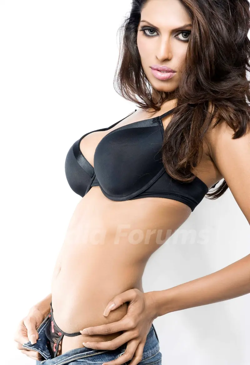 Gizele Thakral