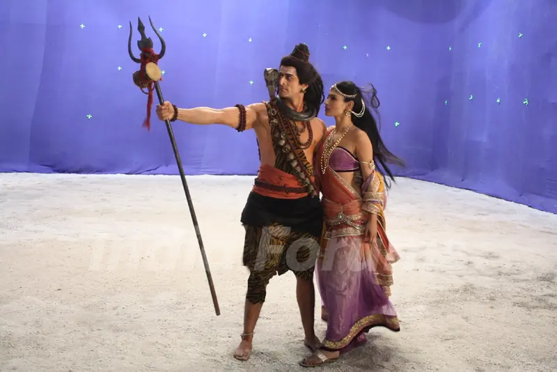 Still image of Shiv & Sati from Devon Ke Dev. Mahadev