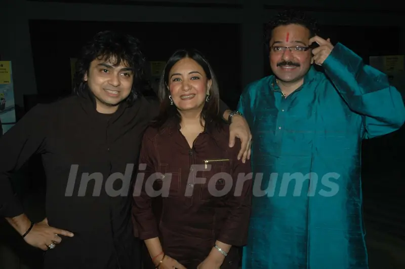 Jaspinder Narula at Jalsa concert in Nehru Centre on 7th Feb 2012. .