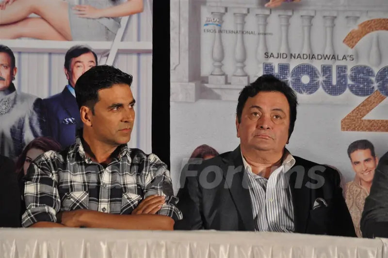 Rishi Kapoor & Akshay Kumar at First look launch of 'Housefull 2'