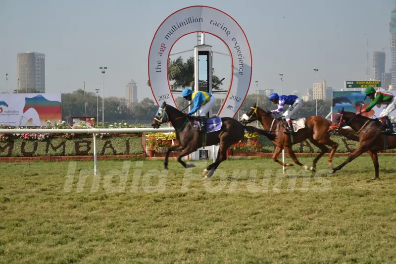 Celebs at The AGP Multi Million Race at Mahalaxmi race cource in Mumbai