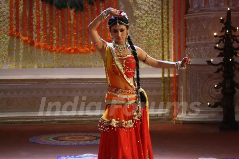 Mouni as Sati in Devon Ke Dev. Mahadev