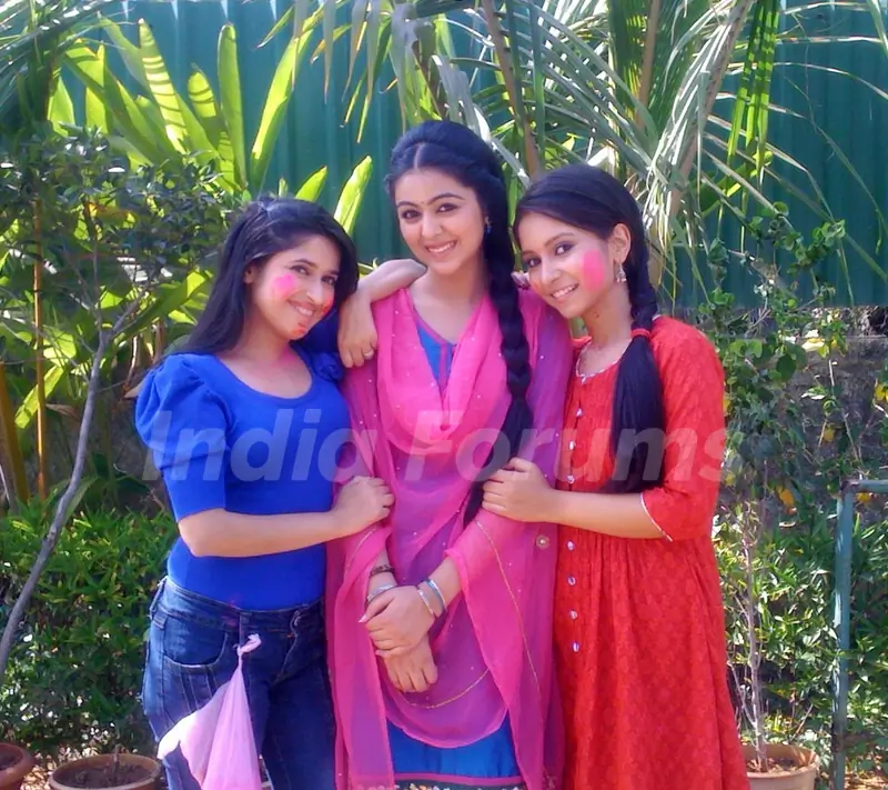 Vinny Arora aka Neelu, Neha aka Meenu and Shafaq aka Karuna of Subh Vivah