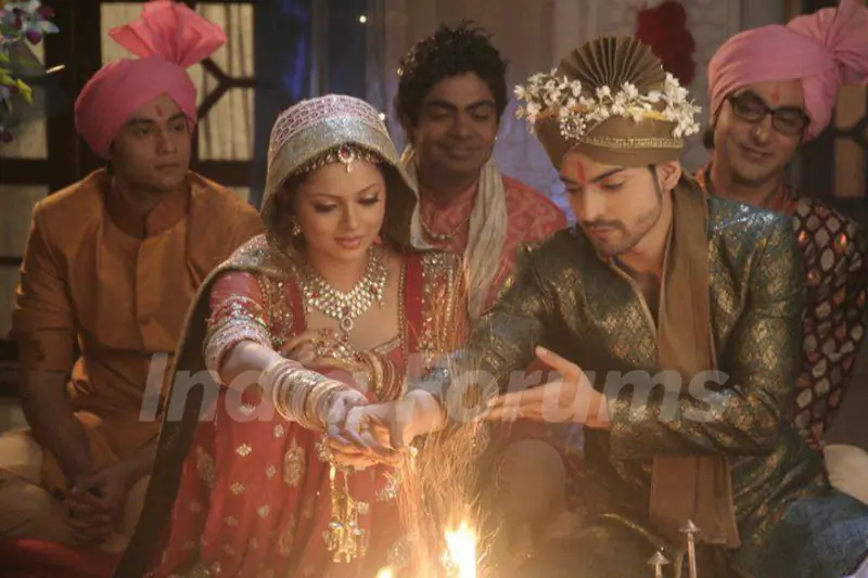 Drashti & Gurmeet as Geet & Maan wedding Sequence in Geet Hui Sabse Parayi