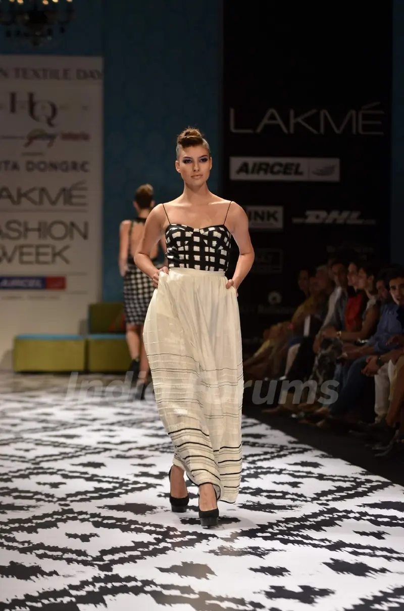 Model on the ramp for designer Anita Dongre on Lakme Fashion Week day 3 in Mumbai.