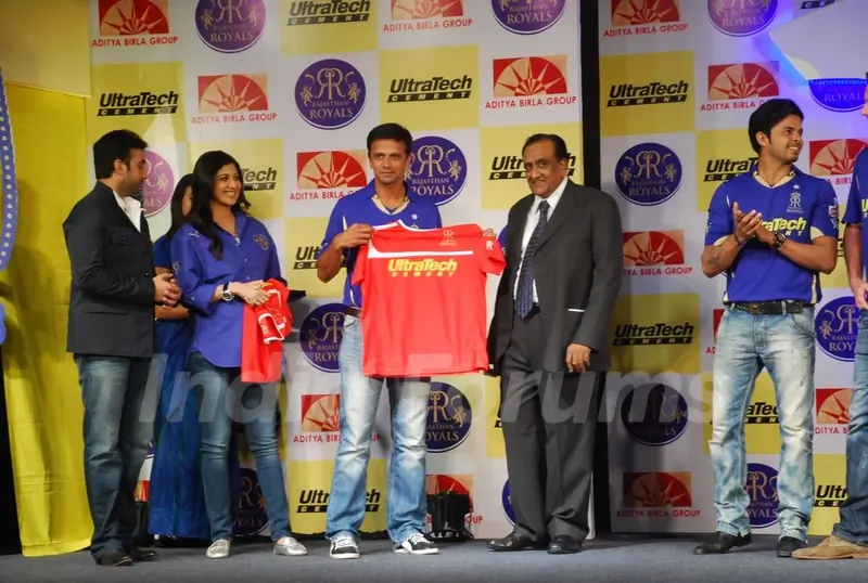Shilpa Shetty and Rahul Dravid during the unveiling of the Rajasthan Royals Jersey at JW Marriott Hotel in Mumbai