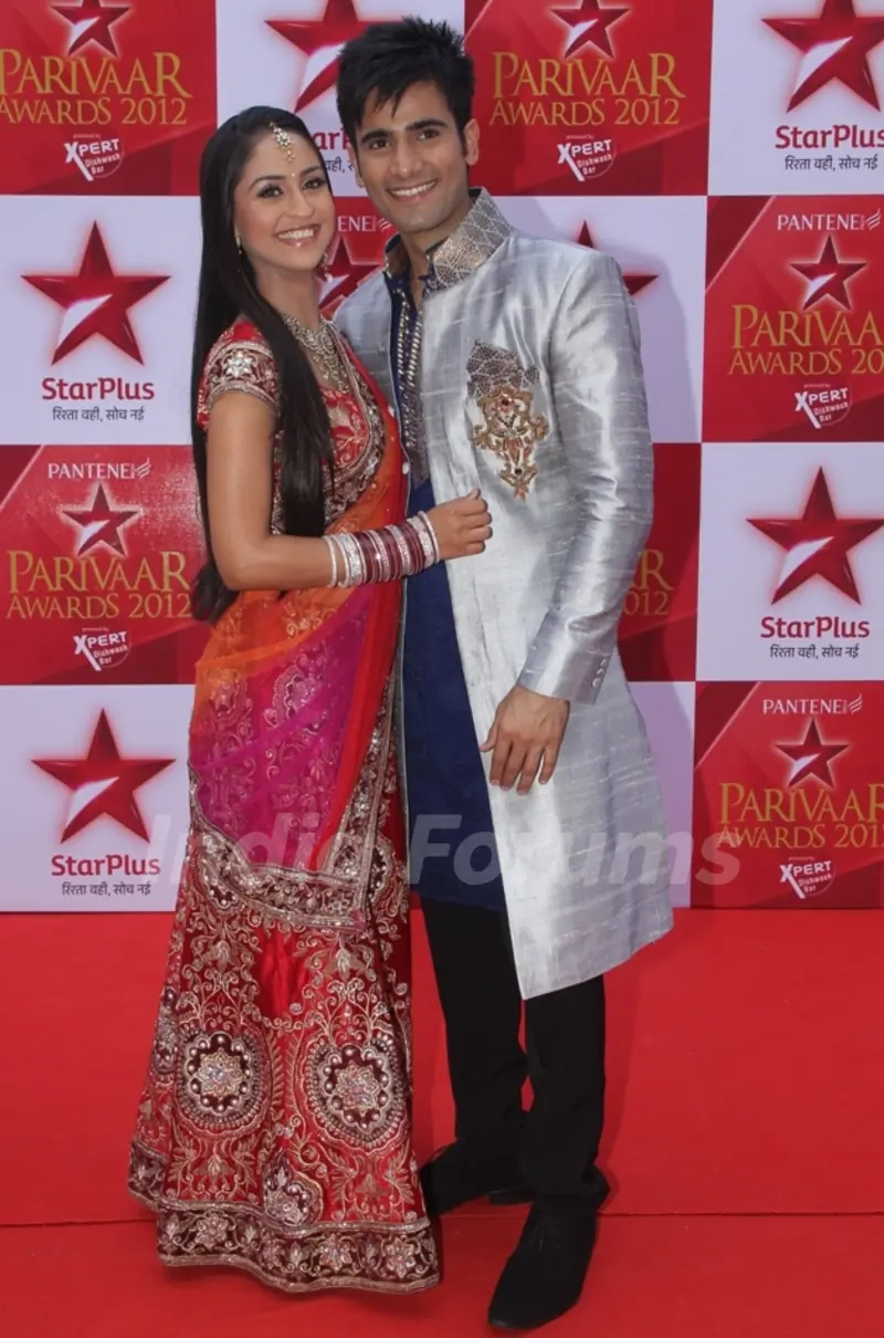 Karan Tacker and Krystal Dsouza at STAR Parivaar Awards Red Carpet