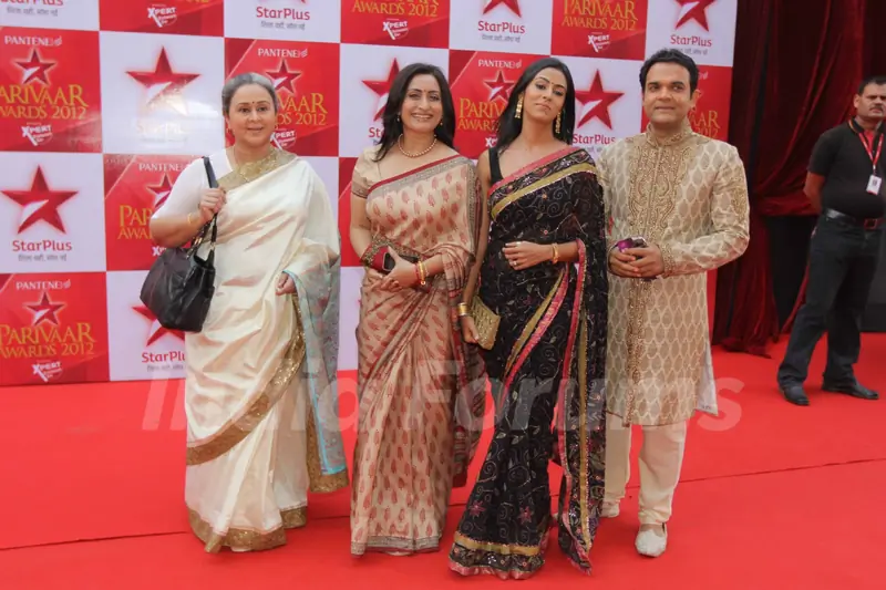Team of Sajda Tere Pyar Mein at STAR Parivaar Awards Red Carpet