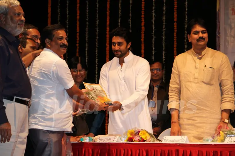 Abhishek Bachchan at MCHI Awards
