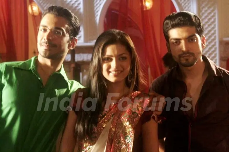 Drashti Dhami,Abhinav Shukla & Gurmeet Choudhary