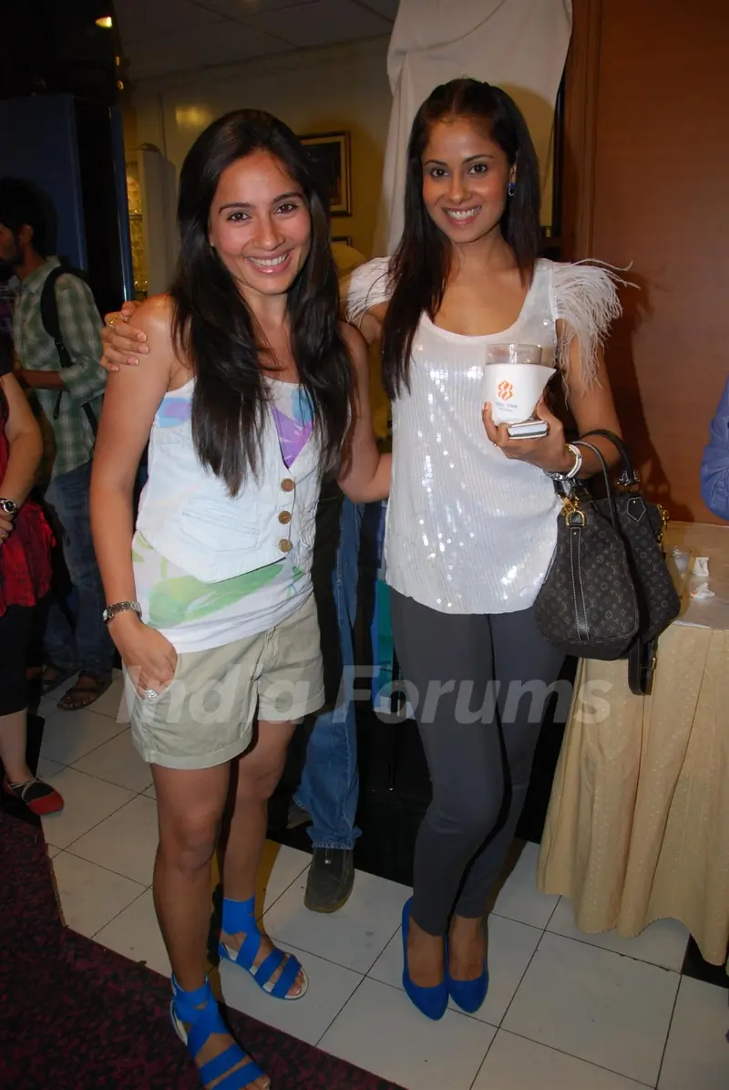 Chhavi Mittal and Kanchi Kaul at Tony and Deeya Singh's bash at The Club
