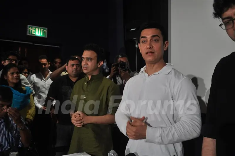 Aamir Khan during his first Television Reality Show unveiled with the song of “Satyamev Jayate Satyamev Jayate”