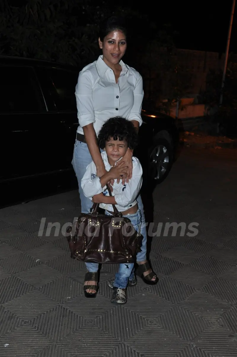 Kader Khan’s new play Hamaare Bhi Hai Meherbaan Kaise Kaise & Local Train Play