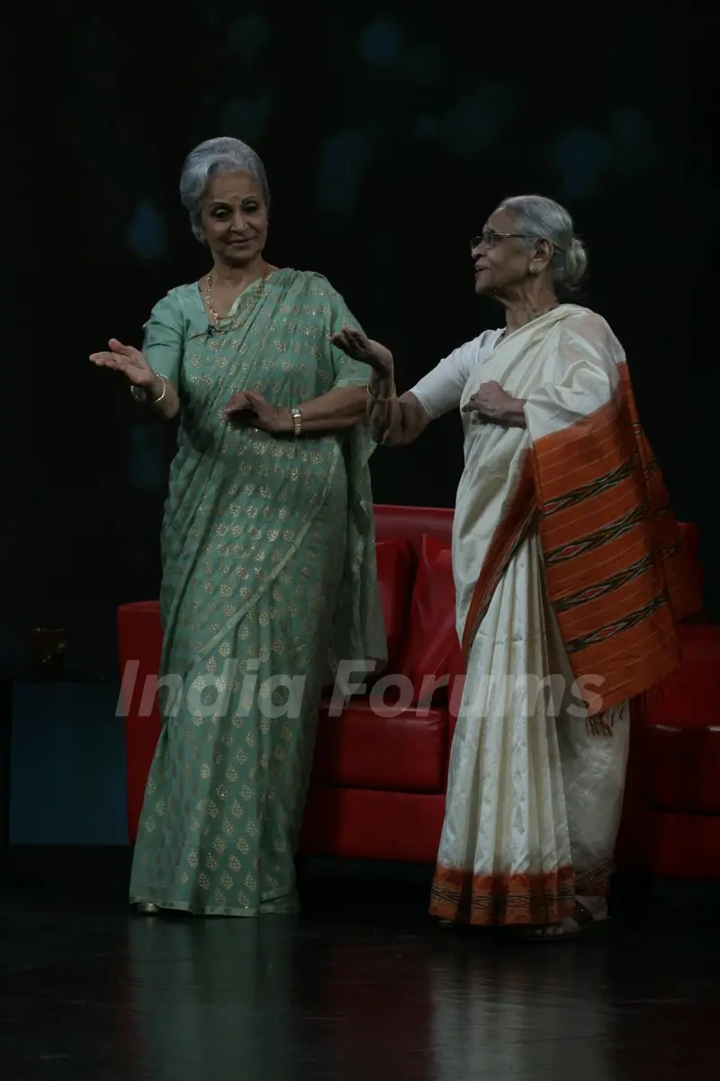 Waheeda Rehman on the sets of Isi Ka Naam Zindagi