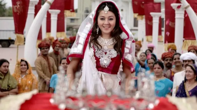 Priyal Gor as Manayta in Dekha Ek Khawab
