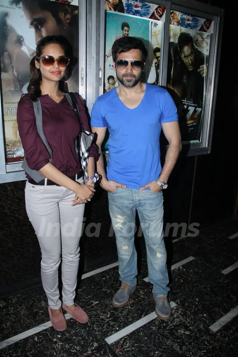 Emraan Hashmi and Esha Gupta promote 'Jannat 2' at Gaiety Theater
