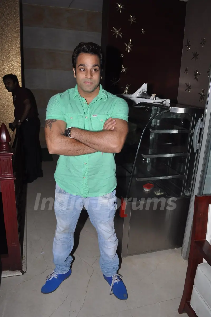 Abhishek Awasti at Teenu Arora's album ‘Dreams’ launch