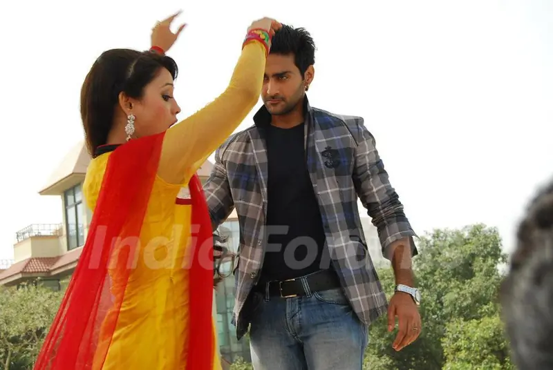 Agam and Amrit still from Amrit Manthan