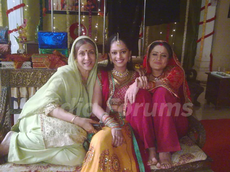 Mugdha Chapekar on sets of Mere Ghar Ayi Ek Nanhi Parim