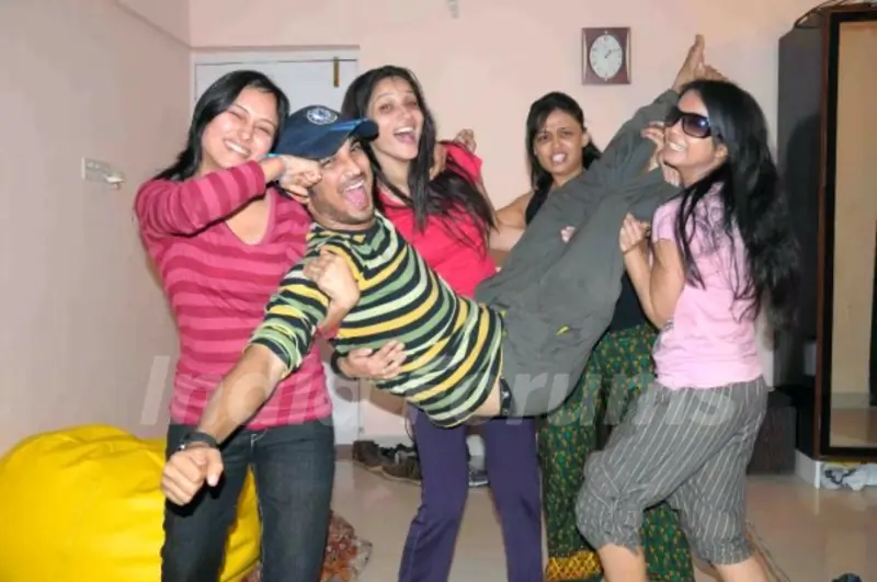Ankita Lokhande, Sushant Singh Rajput, Prarthana Behere, Yamini Thakur and Pooja Pihal
