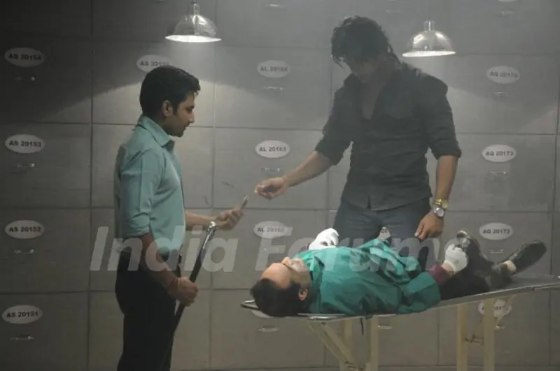 Karanvir Bohra still from show