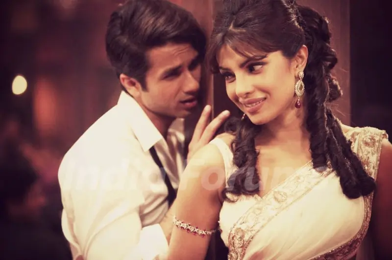 Priyanka and Shahid in Teri Meri Kahani