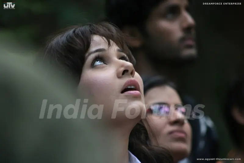 A still image from Agyaat movie