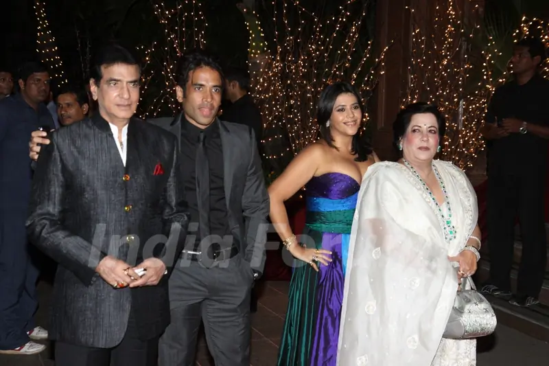 Jeetendra, Tusshar Kapoor, Ekta Kapoor and Shobha Kapoor at Karan Johar's 40th Birthday Party