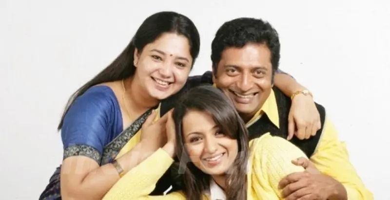 Aishwarya, Trisha and Prakash Raj at a photoshoot for the film Aakasamantha.