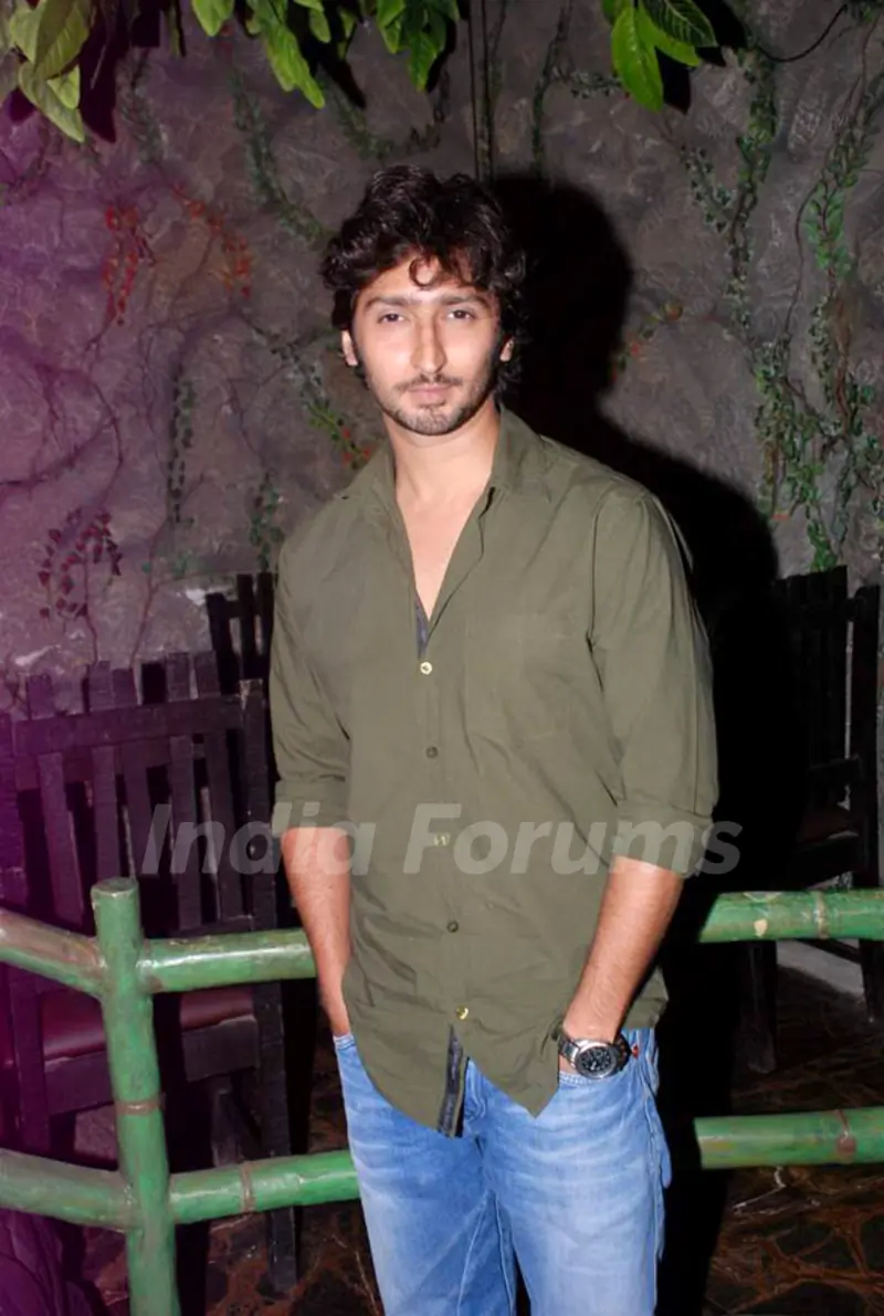 Kunal Karan Kapoor Photos (Page 4), image size:800x1191