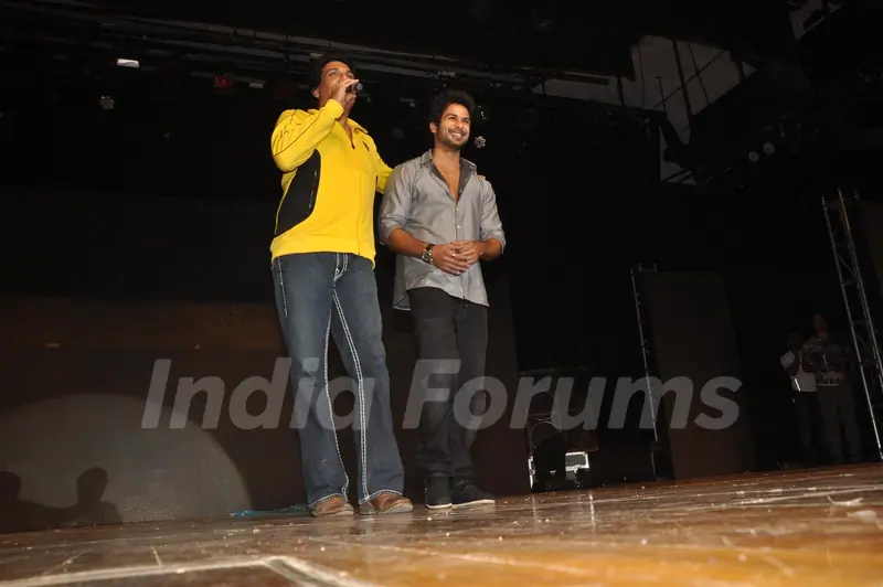 Shahrukh & Shahid attend Shiamak Davar's Summer Funk 2012