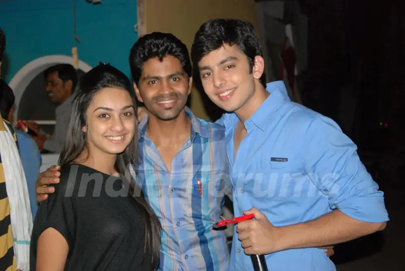 Himansh & Anigail with crew member of HHL