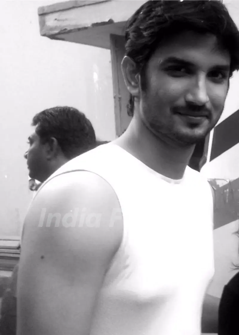 Sushant Singh Rajput On Jhalak Dikhala Jaa Set