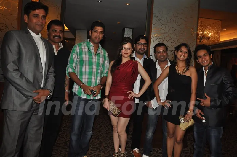 First Look Unveiling - Jeena Hai To Thok Daal
